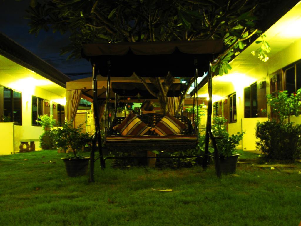 Cshouse Hotell Chiang Mai Exteriör bild