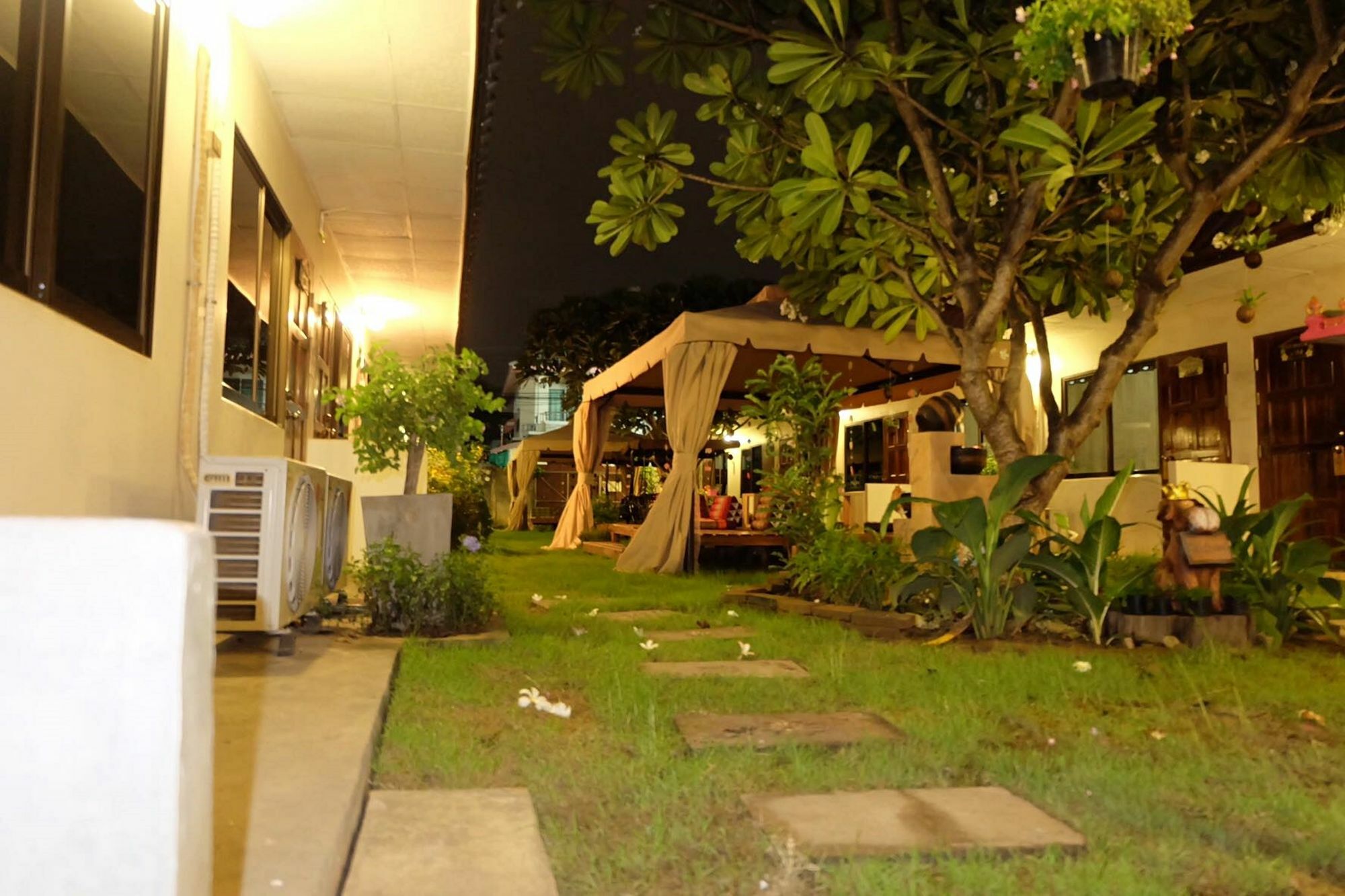 Cshouse Hotell Chiang Mai Exteriör bild